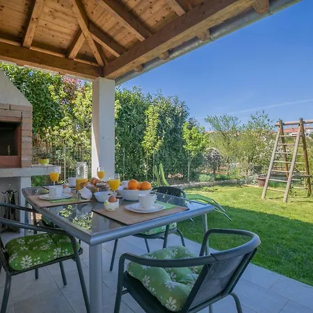 Green Garden Apartmán Pula